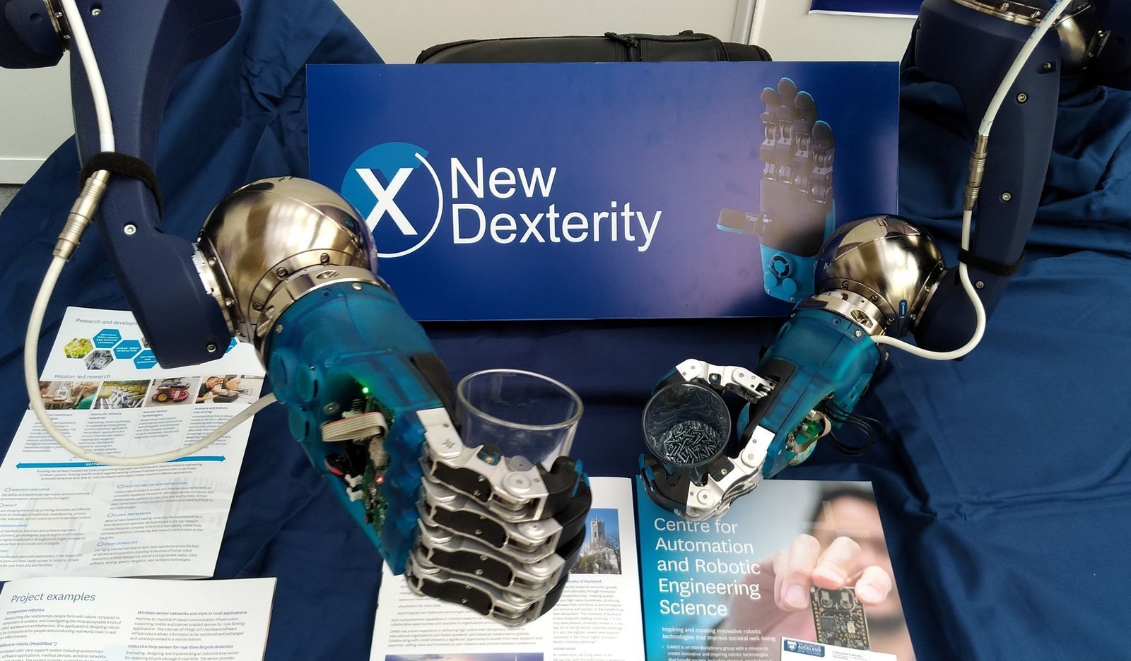 The NDX-A Adaptive Robot Hand